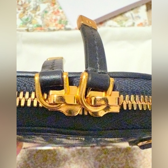 Dior 30 Montaigne Call'in Dior Phone Holder - Picture 7 of 12